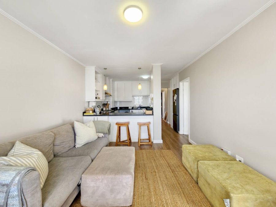2 Bedroom Property for Sale in Vredehoek Western Cape